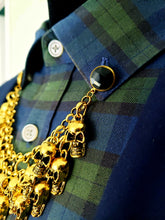 Load image into Gallery viewer, Skull Collar Chain Pin
