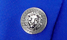 Load image into Gallery viewer, Exquisite Lion Clasp Lapel Pin
