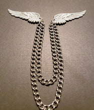 Load image into Gallery viewer, Wings Collar Chain Pin
