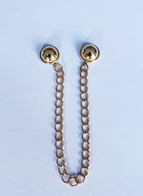 Load image into Gallery viewer, 12x12mm Gold Pearl Collar Chain Pin 
