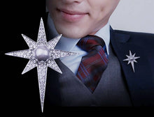 Load image into Gallery viewer, Rhinestones and Faux Pearl Star Broach Pin
