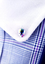 Load image into Gallery viewer, Crystal Skull Collar Pin
