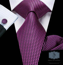 Load image into Gallery viewer, Men&#39;s Black Fuchsia Silk Necktie Set
