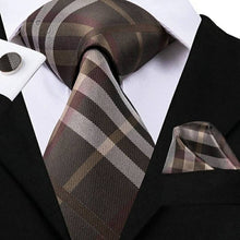 Load image into Gallery viewer, Men&#39;s Necktie Brown Silk Cufflink Set

